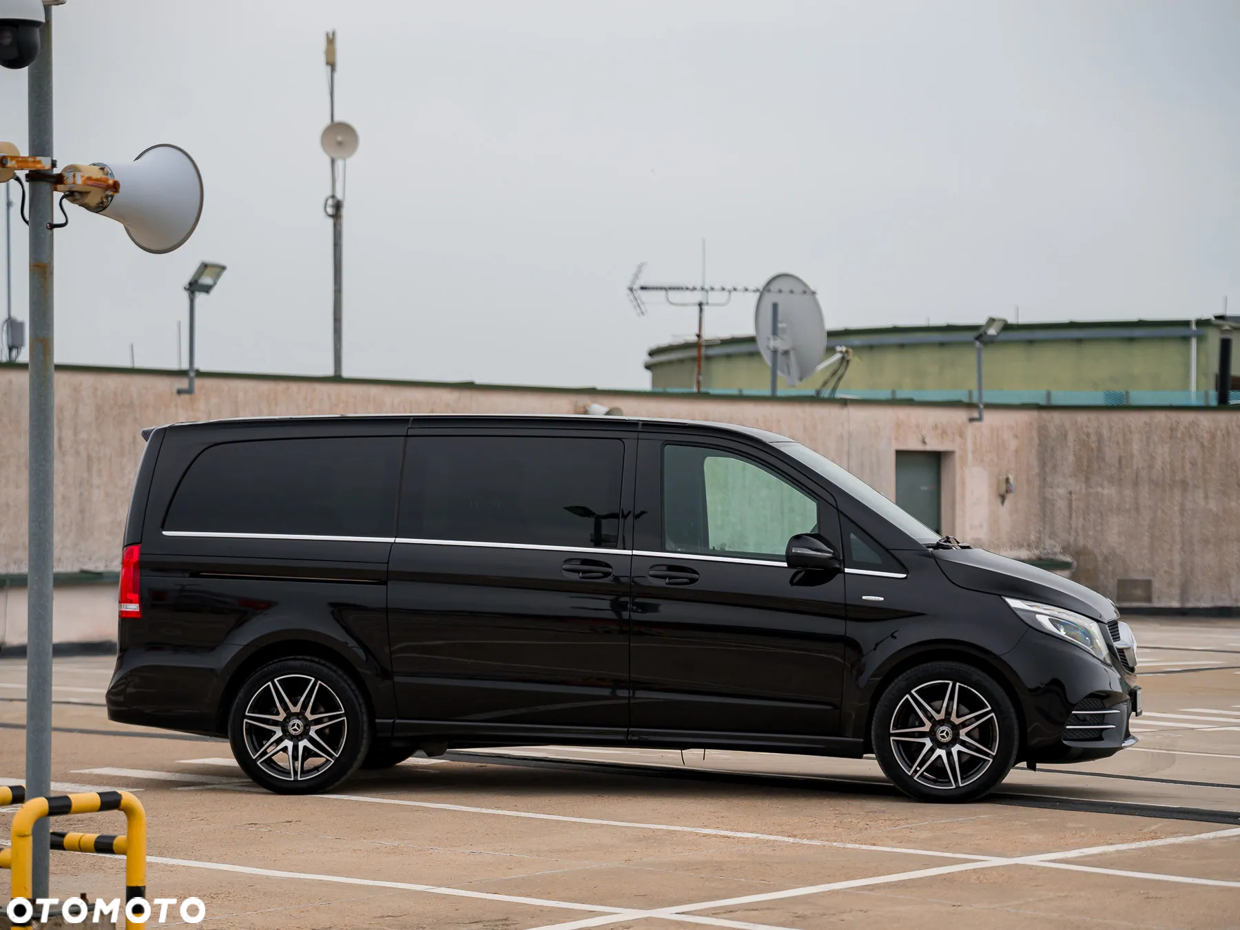 Mercedes-Benz Klasa V 300 d 4-Matic Exclusive 9G-Tronic (d³ugi) - 12
