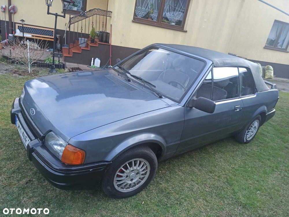 Ford Escort - 2