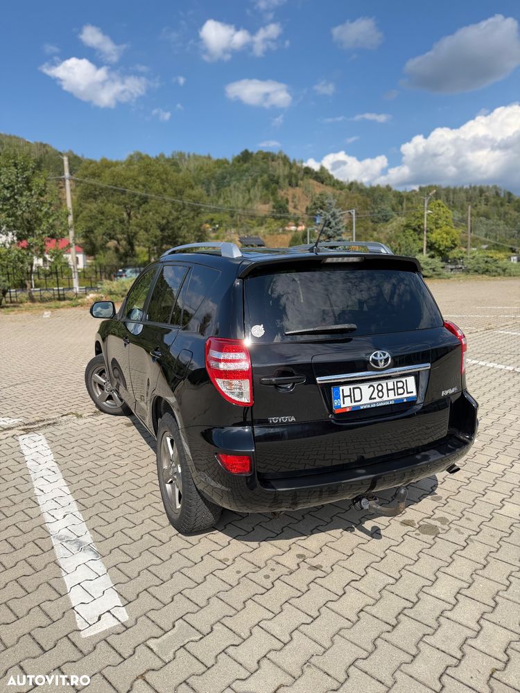 Toyota RAV4 2.2 D-4D Executive - 3