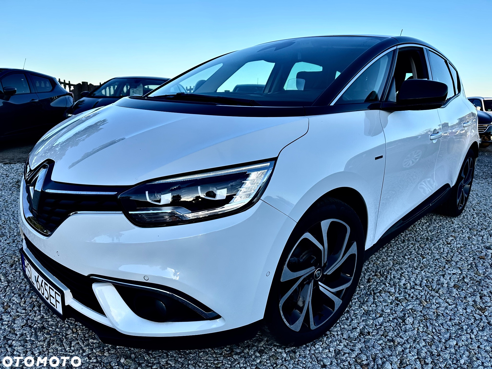 Renault Scenic ENERGY dCi 110 EDC BOSE EDITION - 34