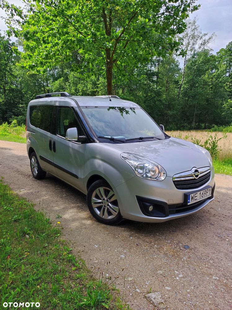 Opel Combo 1.6 CDTI Cosmo - 1