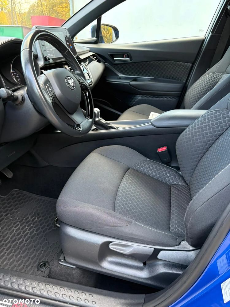Toyota C-HR - 13