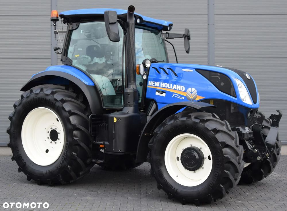 New Holland T7.225 Auto Command - 9