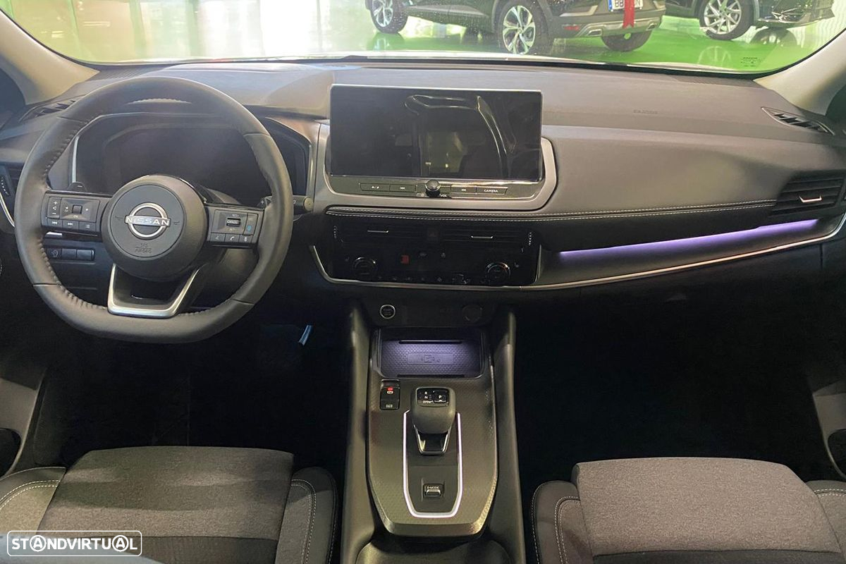 Nissan Qashqai 1.3 DIG-T N-Connecta LED Xtronic - 6