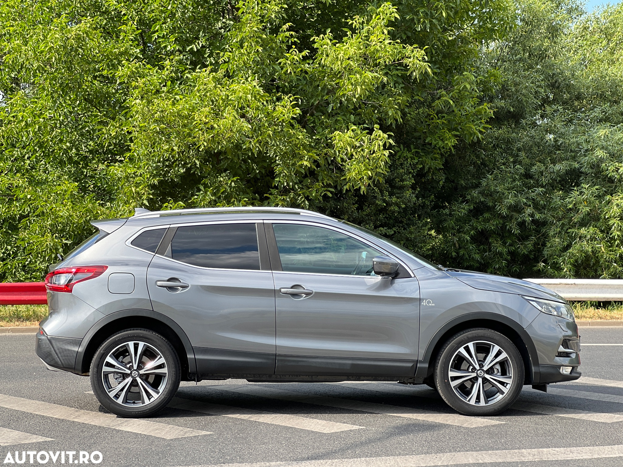 Nissan Qashqai 1.2 DIG-T Xtronic N-Vision - 2