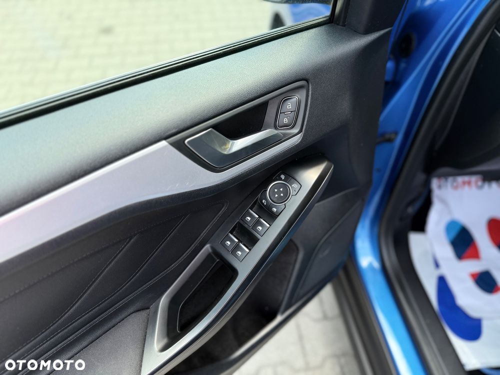 Ford Focus 1.5 EcoBlue Start-Stopp-System TITANIUM - 22