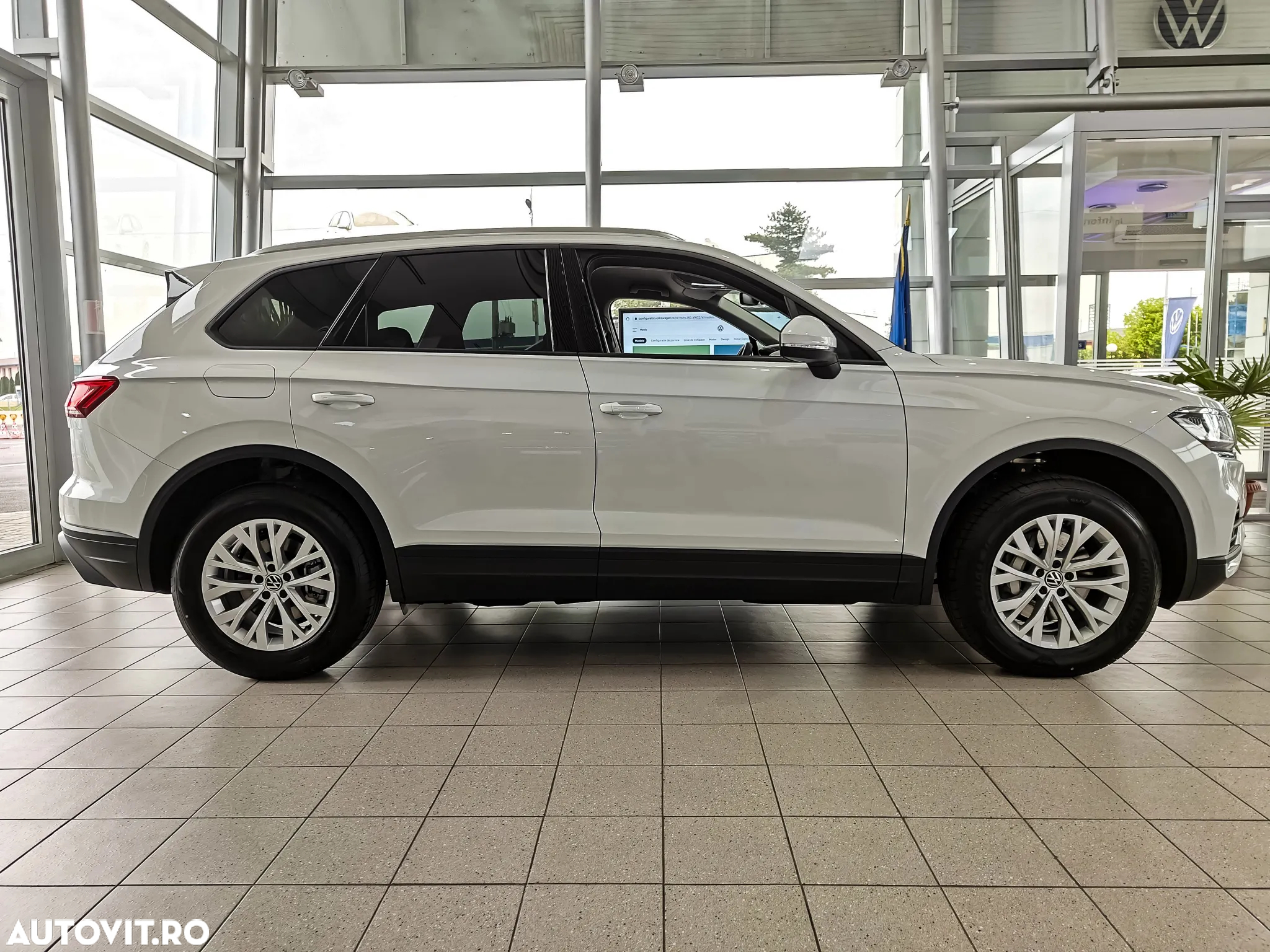 Volkswagen Touareg V6 TDI 4MOTION Style - 4