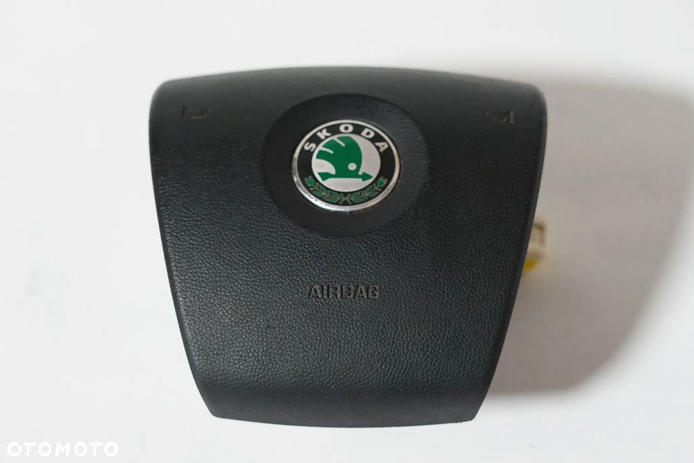 Poduszka powietrzna airbag kierowcy Skoda Octavia II 1Z0880201AE