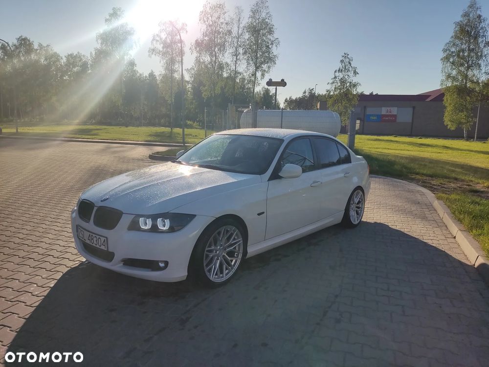 BMW Seria 3 320i - 2