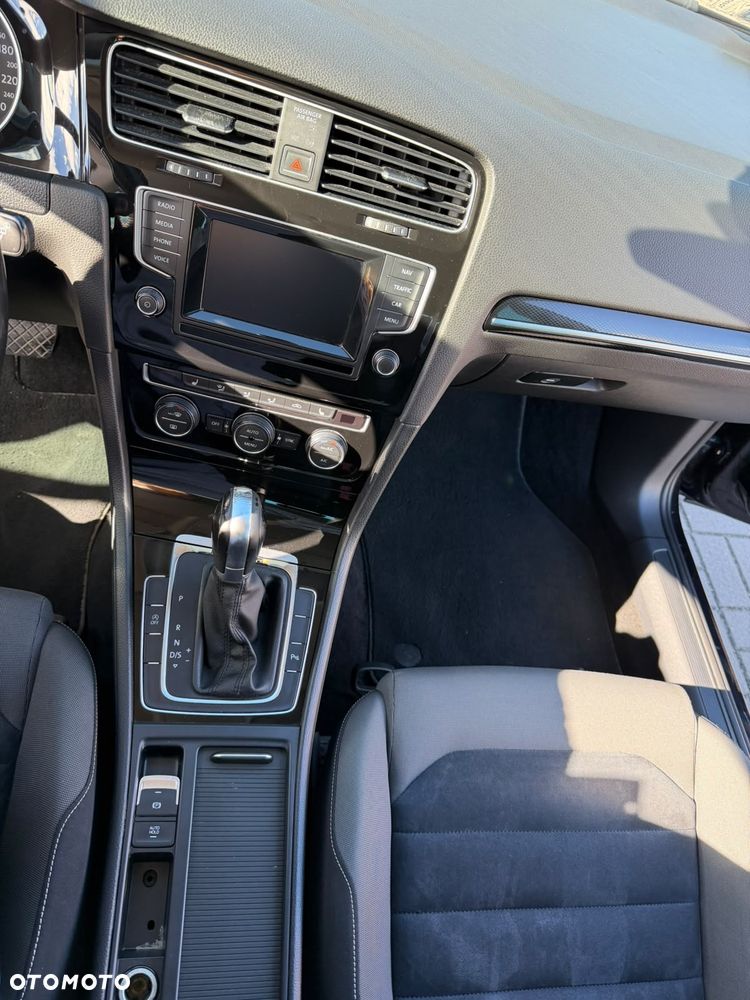 Volkswagen Golf - 7