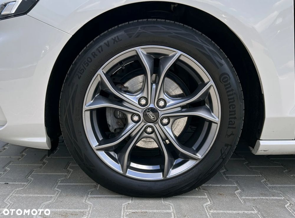 Ford Focus 1.0 EcoBoost ST-Line - 25