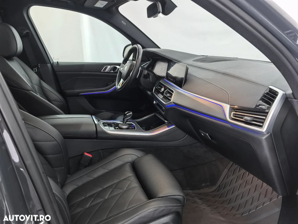 BMW X5 xDrive40i - 16