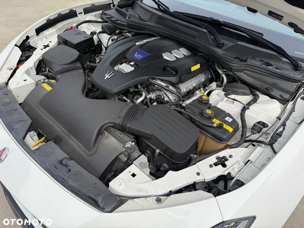 Maserati Ghibli S Q4 GranSport - 9