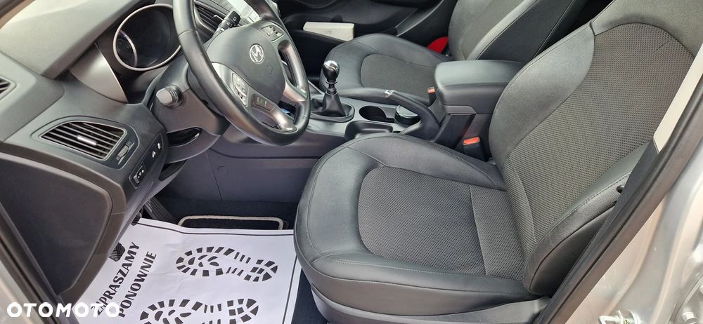 Hyundai ix35 blue 1.6 2WD Finale Silver - 26