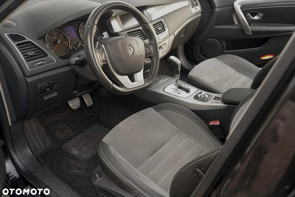 Renault Laguna Grandtour 2.0 dCi FAP Dynamique - 27