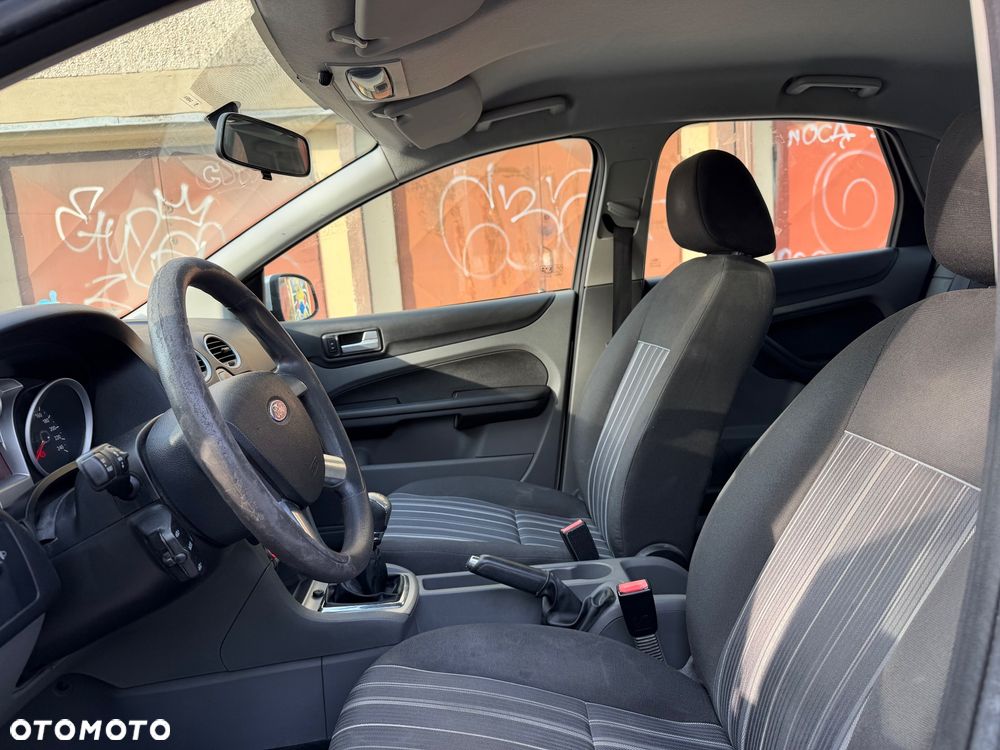 Ford Focus - 17
