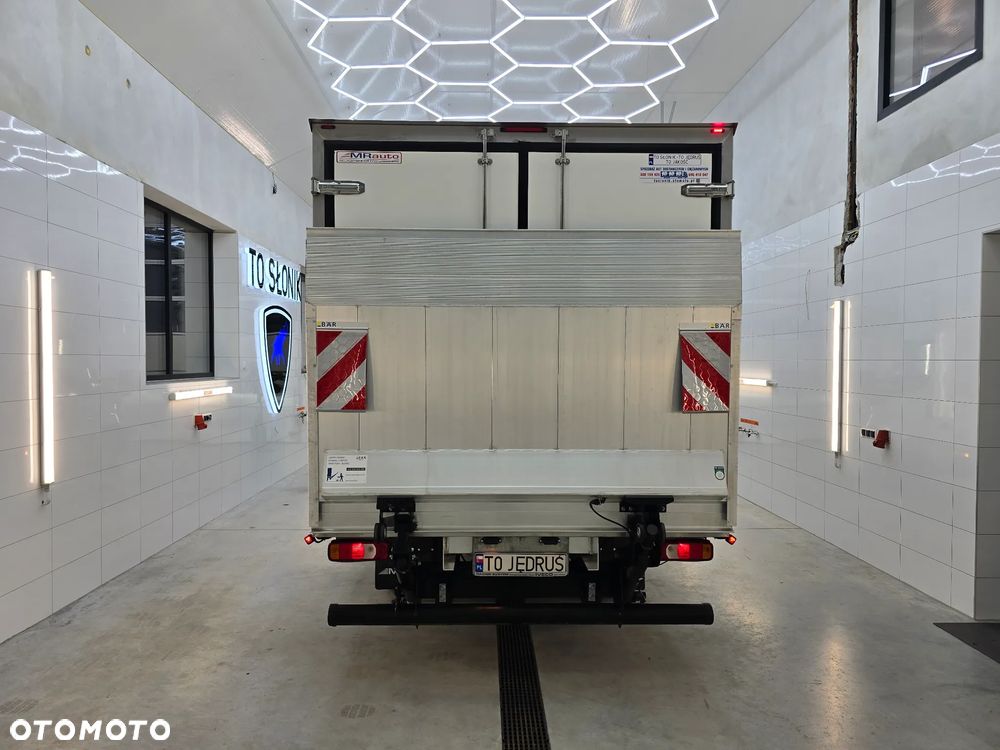 Iveco DAILY 50C18 MROŻNIA 8-PALETOWY + WINDA.1Tona AGREGAT Carrier -20*C +20*C 183Tyś km SERWIS DO OSTATNIEGO Km ASO IVECO SALON PL BOGATA OPCJA WYPOSAZENIA LED NAVI AKTYWNY TEMPOMAT FOTEL KIEROWCY PNEŁMATYCZNY - 12