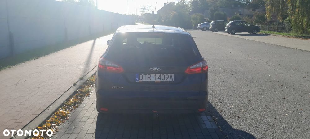 Ford Focus Turnier 1.6 TDCi DPF Start-Stopp-System Titanium - 4