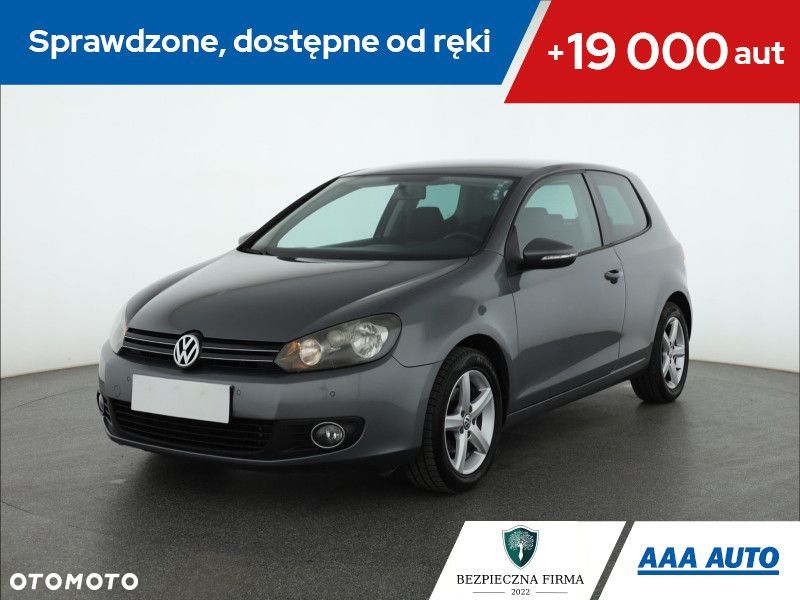 Volkswagen Golf - 1