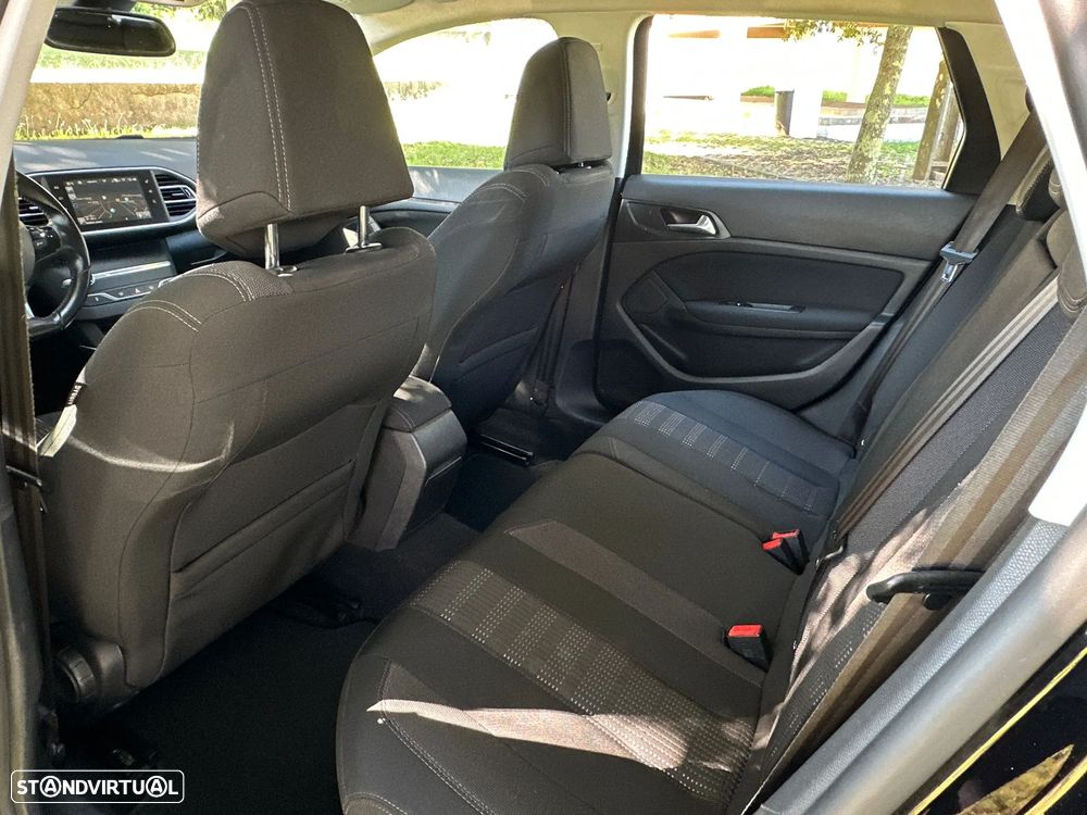 Peugeot 308 SW 1.6 BlueHDi Allure J17 - 17