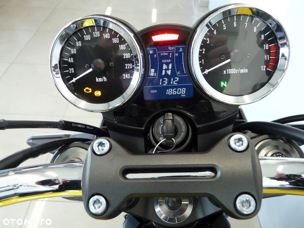 Kawasaki Z 900 RS - 23