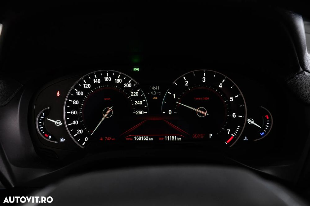 BMW X3 xDrive20i Aut. xLine - 23