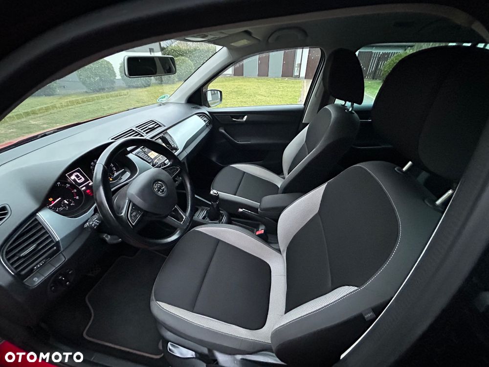 Skoda Fabia 1.2 TSI Cool Edition Red & Grey - 11