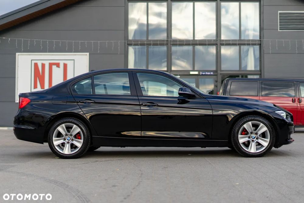 BMW Seria 3 - 18