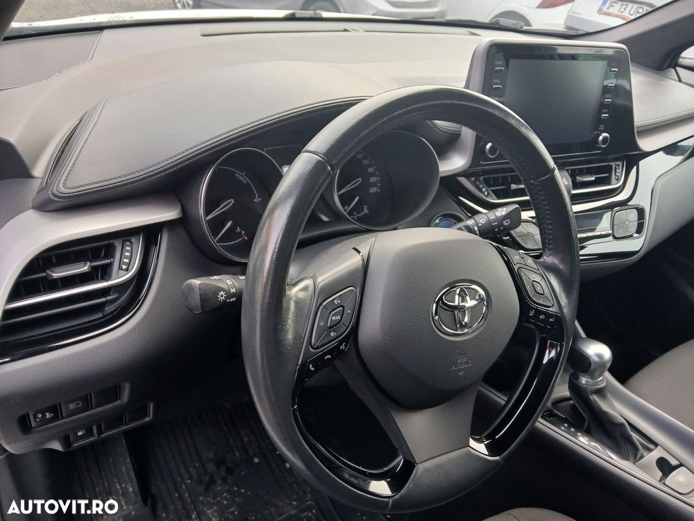 Toyota C-HR 1.8 HSD 4x2 CVT C-enter - 8