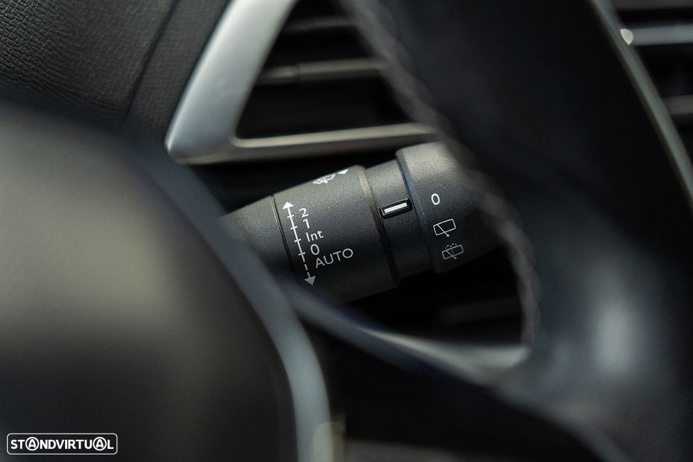 Peugeot 3008 1.5 BlueHDi Active - 28