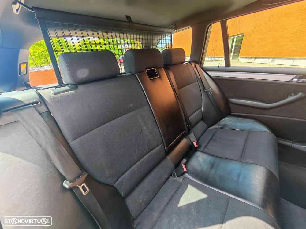 BMW 320 d Touring - 23