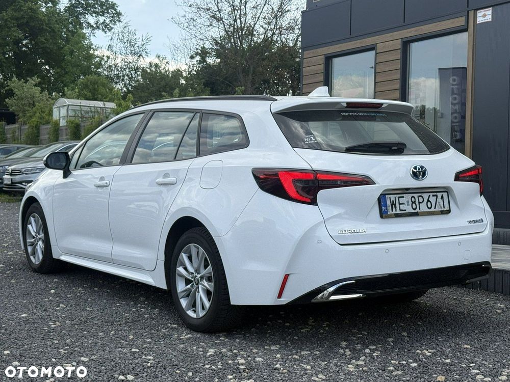 Toyota Corolla 1.8 Hybrid Comfort - 4