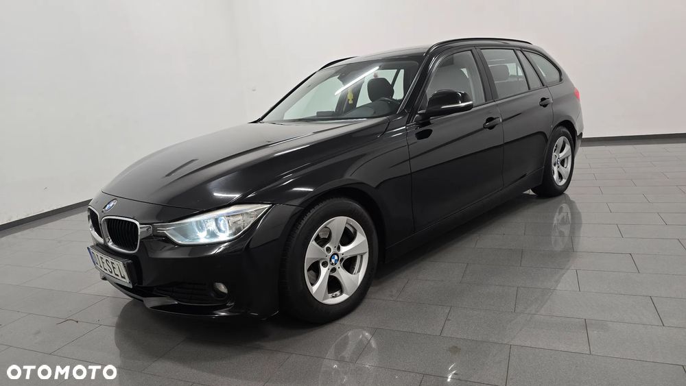 BMW Seria 3 320d Efficient Dynamics Luxury Line - 1