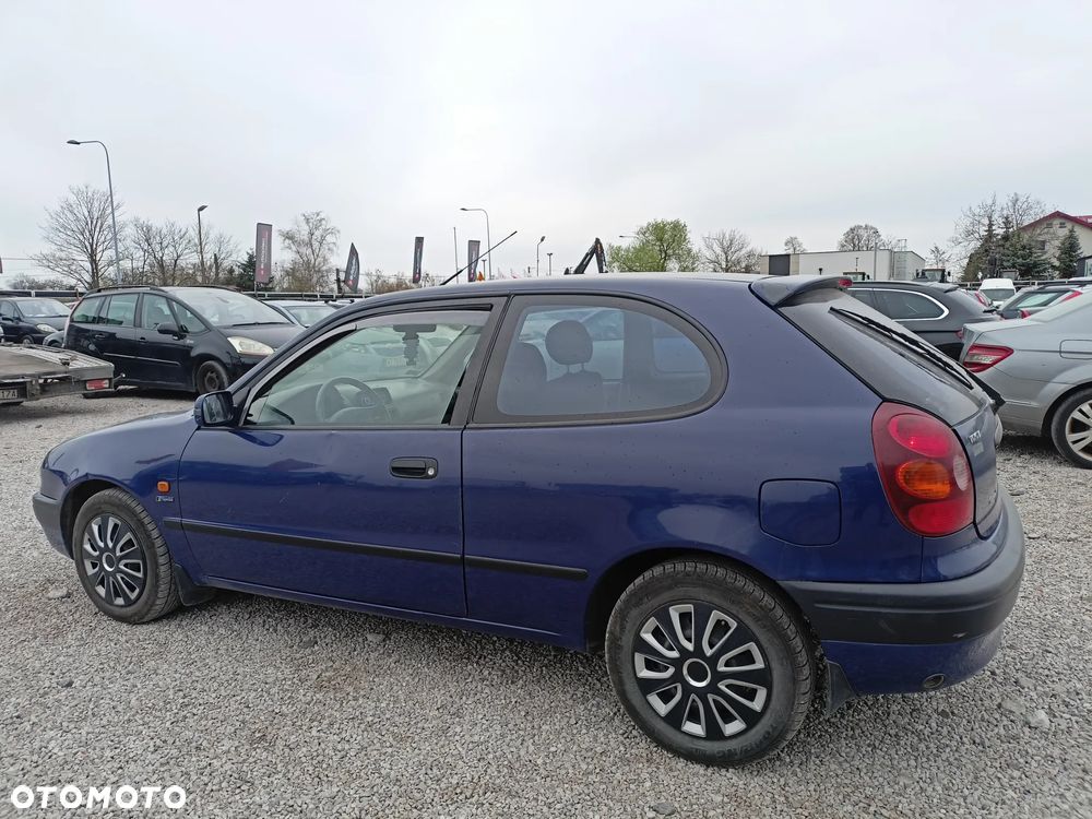 Toyota Corolla - 3