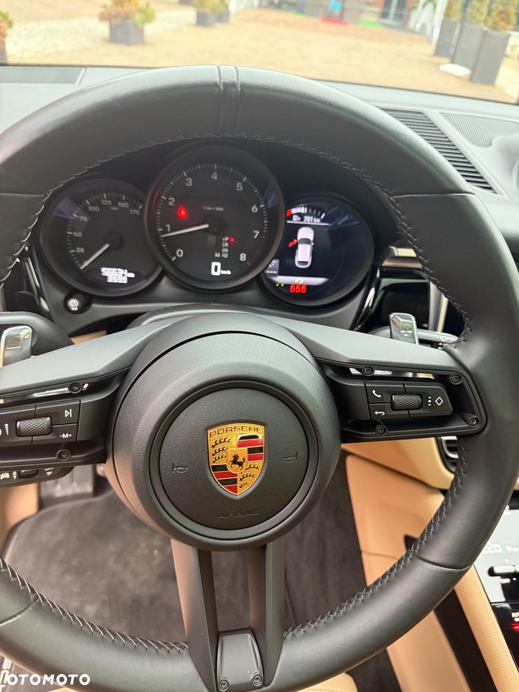 Porsche Macan - 11