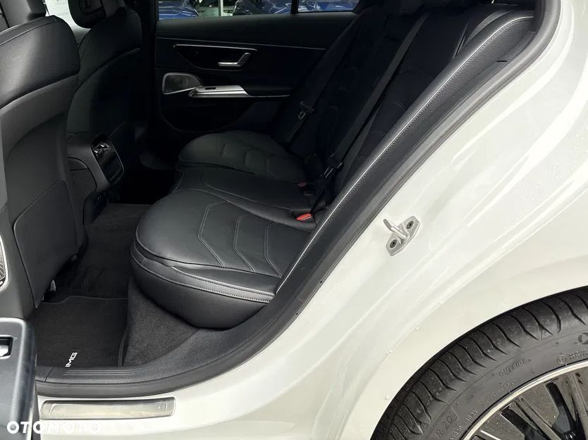 Mercedes-Benz Klasa E 300 de PHEV 4-Matic AMG 9G-Tronic - 12
