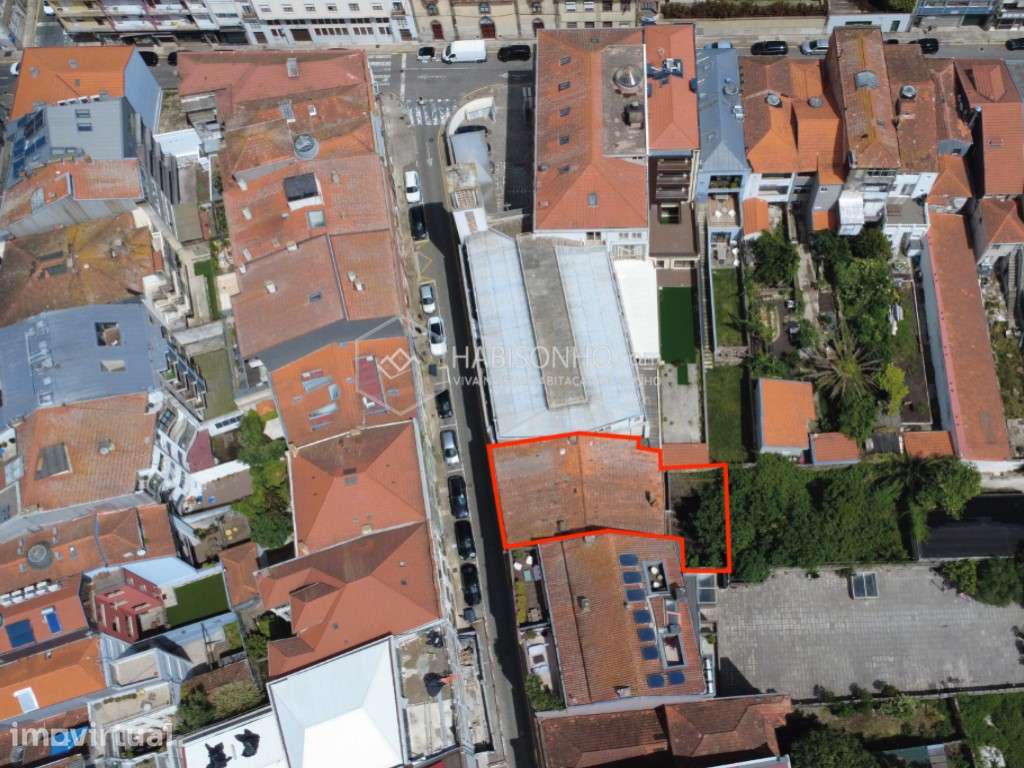 Prédio Zona ARU | Centro | Porto - Grande imagem: 3/26