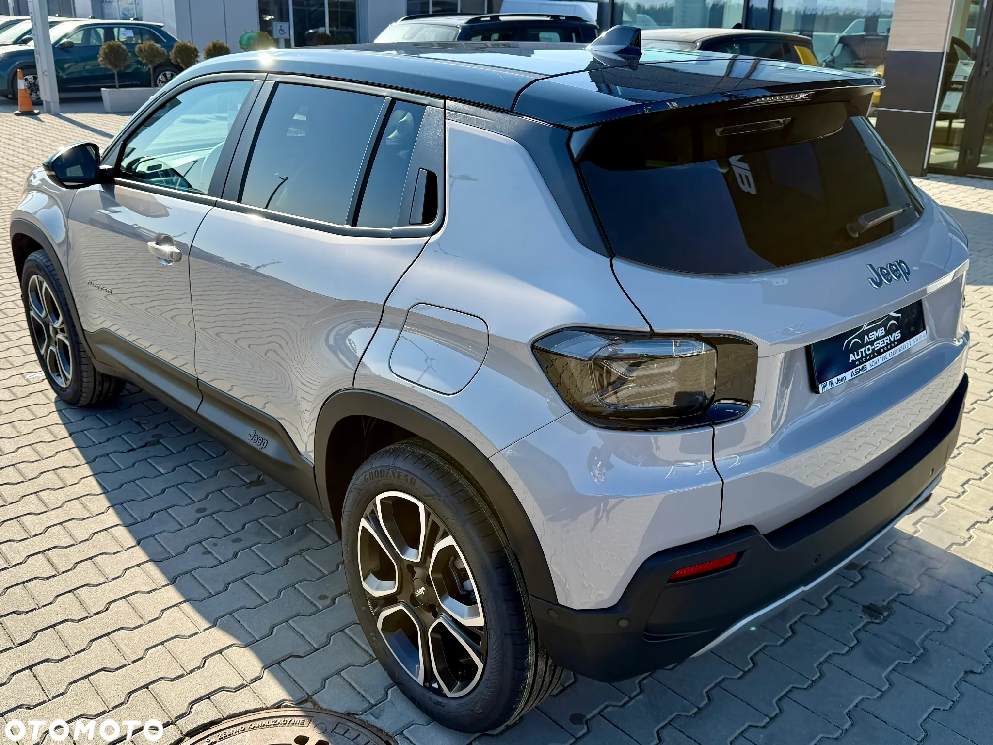 Jeep Avenger 1.2 T3 mHEV Summit FWD eDCT6 - 16