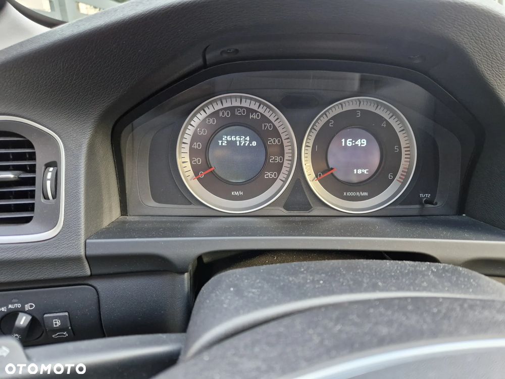 Volvo V60 - 6