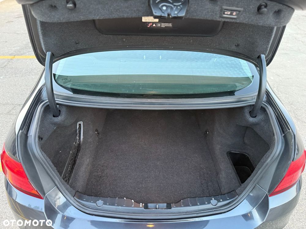 BMW Seria 5 528i xDrive Modern Line - 16