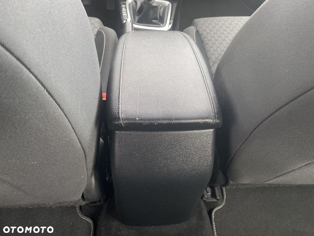 Kia Ceed - 21