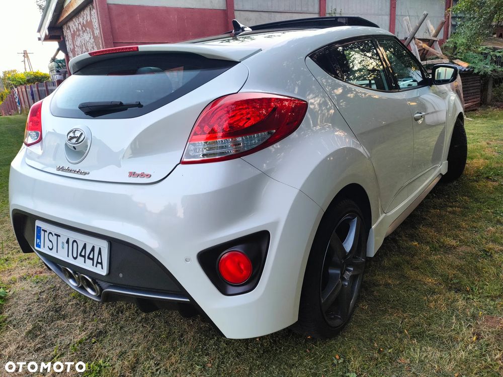 Hyundai Veloster - 12