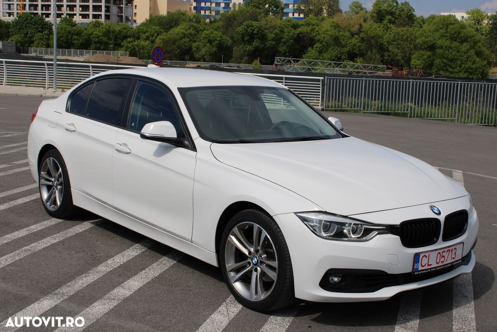 BMW Seria 3 320i Aut. Sport Line - 8