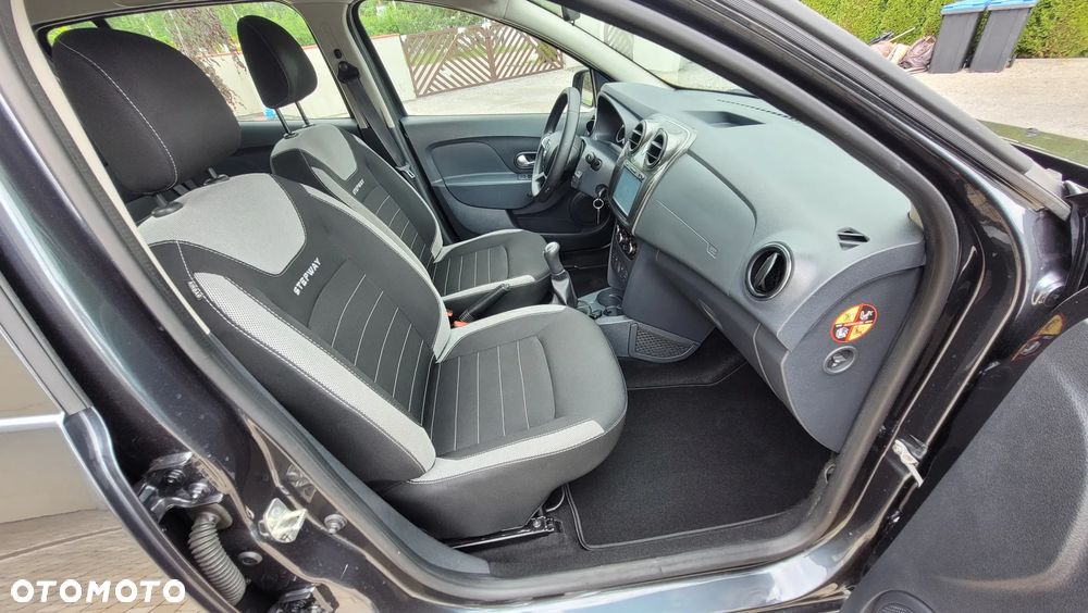 Dacia Sandero Stepway Blue dCi 95 Celebration - 13
