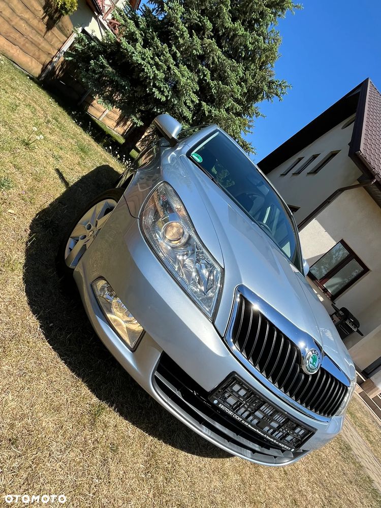 Skoda Octavia 1.6 Ambition - 11