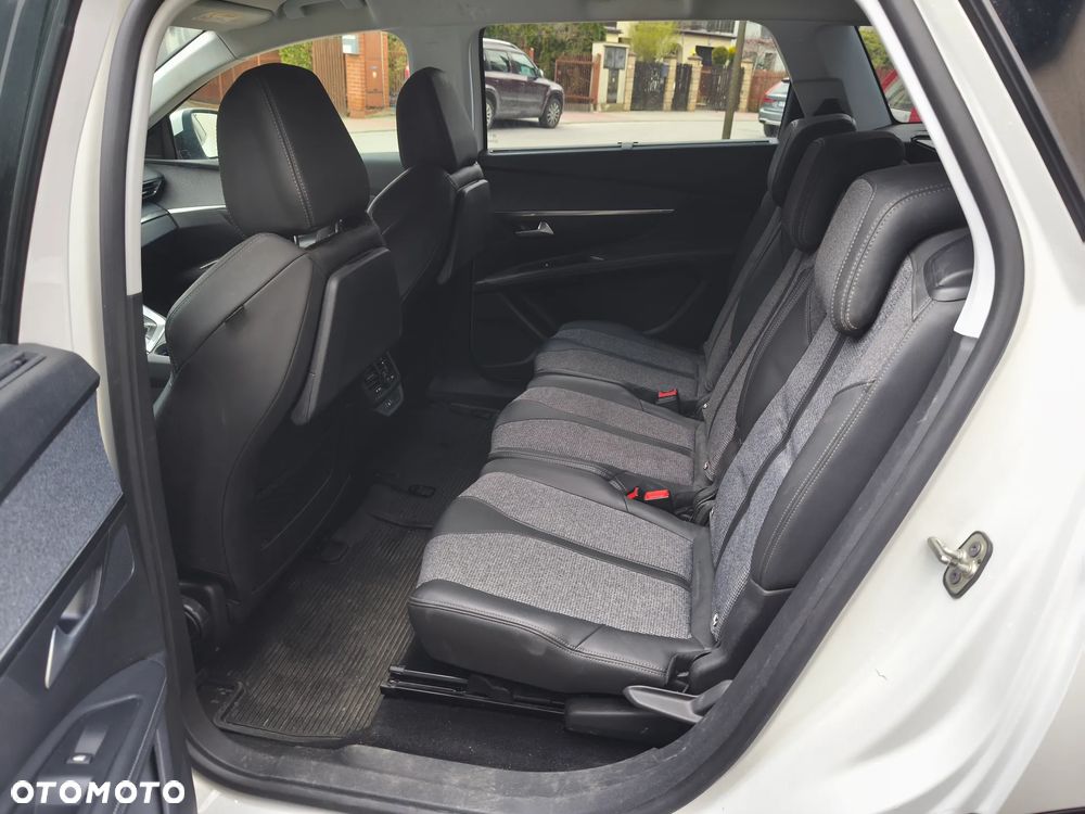 Peugeot 5008 1.5 BlueHDi Allure S&S EAT8 - 28