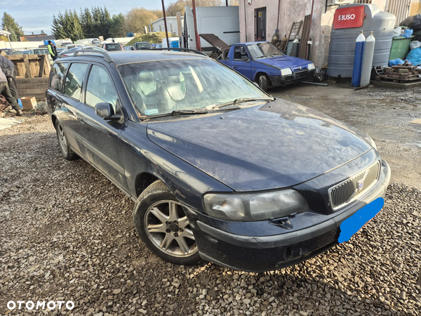 VOLVO V70 II 417-26 maska pokrywa silnika klapa bagażnika zderzak lampa reflektor pas przedni stop lampy halogeny