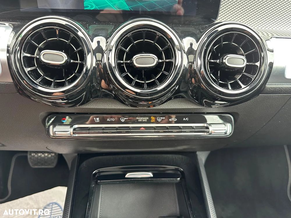 Mercedes-Benz GLB 200 7G-DCT - 8