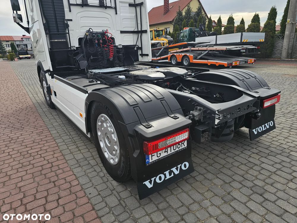 Volvo FH500 FULL OPCJA! CAŁY NA PODUSZKACH - 11