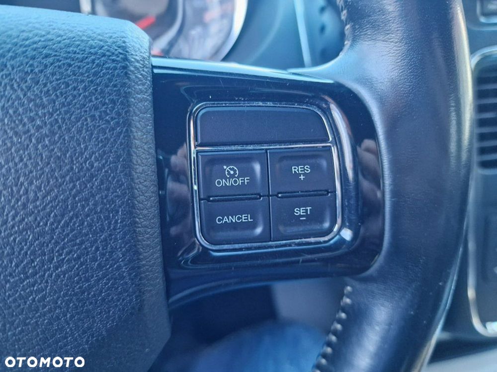 Dodge Grand Caravan - 13